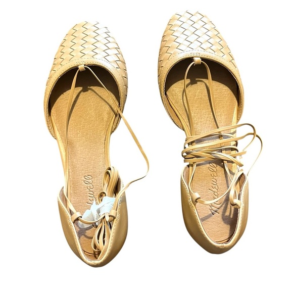 NWOT Madewell The Celina Lace-Up Flat in Woven Leather in Color Earthen Sand 7 - Picture 2 of 9